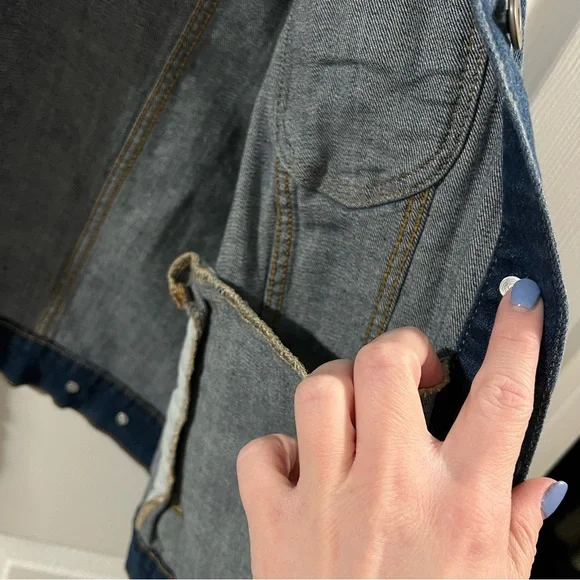 Torrid Denim Jacket, Size 2 - Picture 6 of 8